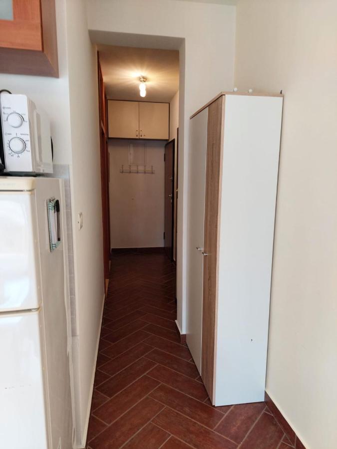 Apartment Eny Baška Voda Eksteriør bilde
