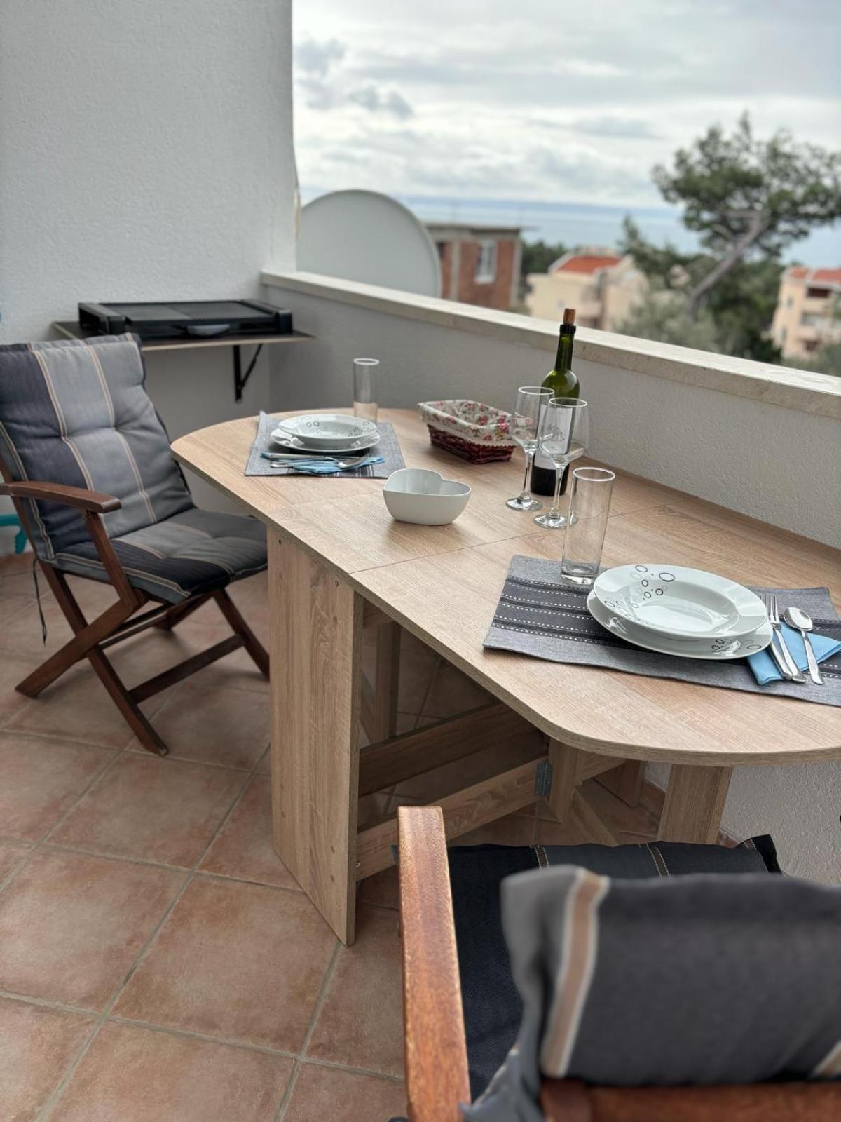 Apartment Eny Baška Voda Eksteriør bilde